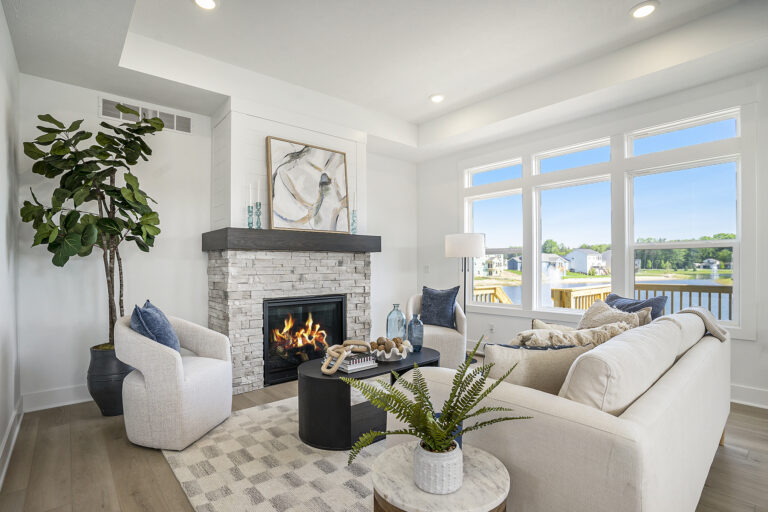 JTB Homes_13 ST_Whitby_living area_POH