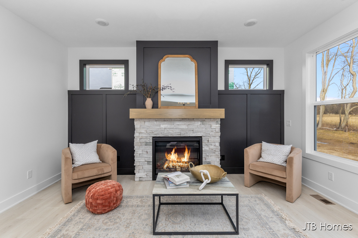 JTB Homes_SL_18_Redwood_Living Area 1_3.25