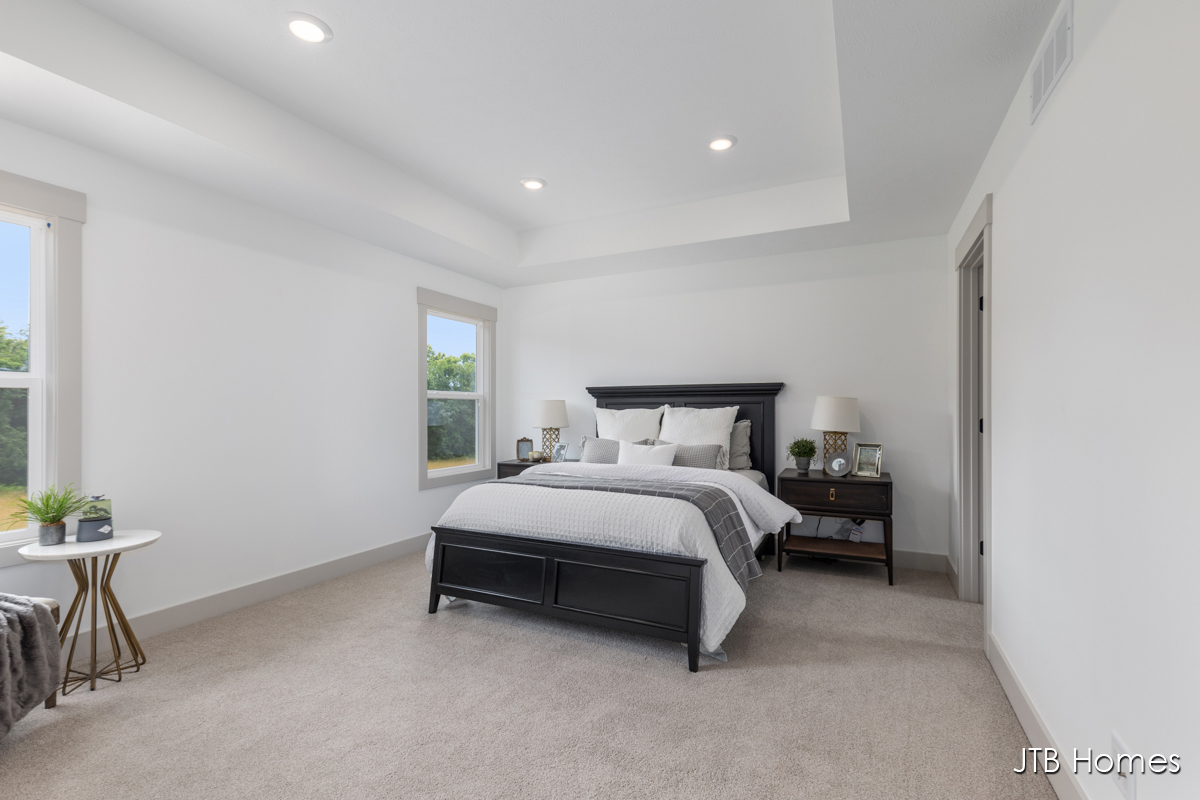 KP6_Redwood_Primary Bedroom_7.25