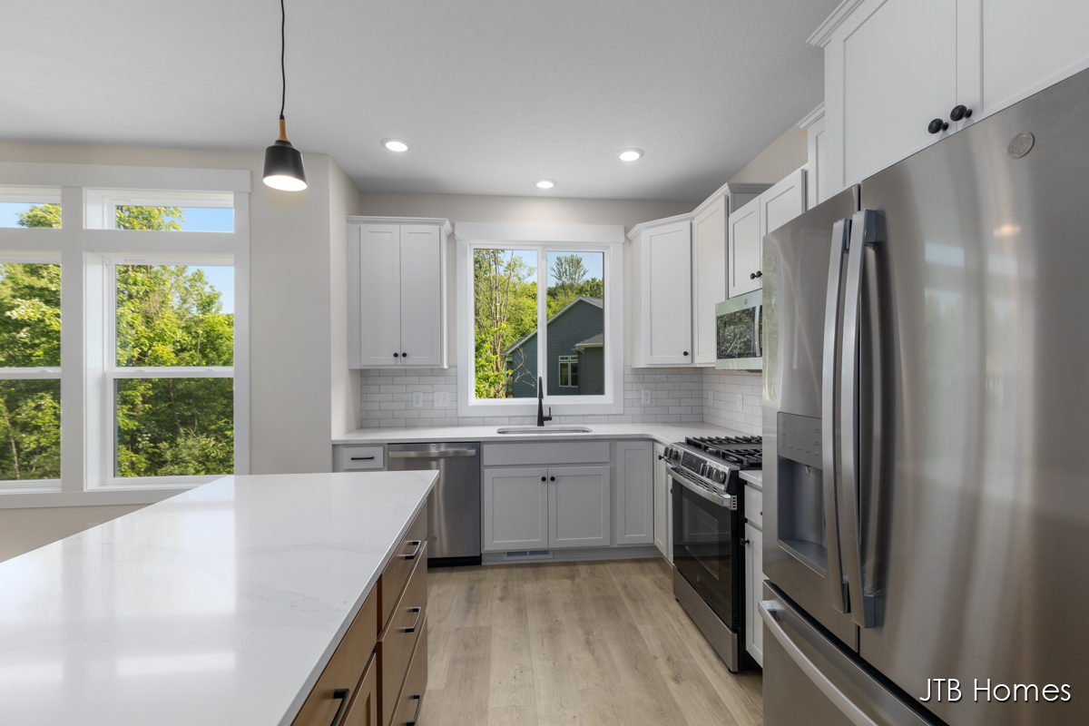 39 WA_Encore_Kitchen2_6.25