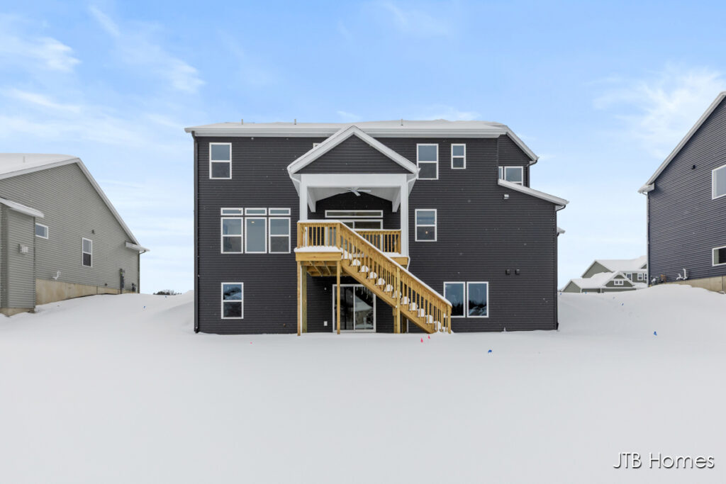 86 ST_Bay Harbor_Exterior2_2.26