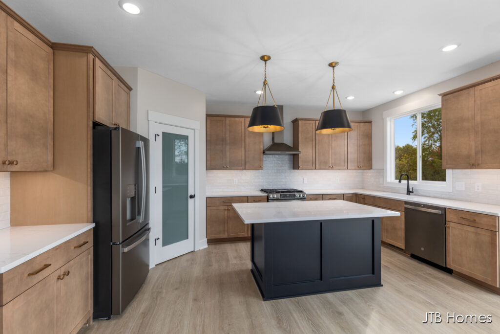 9 FR_Sycamore_Kitchen_10.25