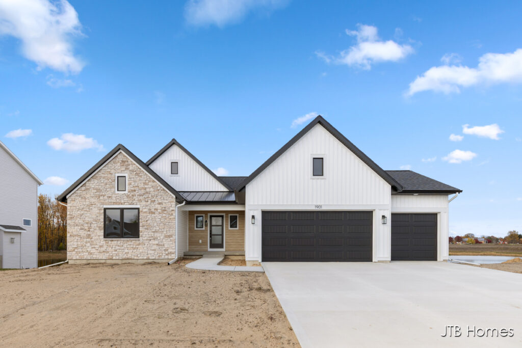 21 KM_Sequoia_Elevation_11.25