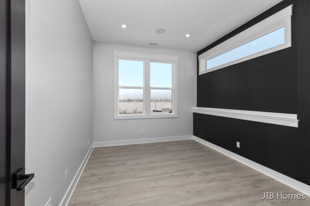 60 PW_Chestnut_Basement bedroom_2.26