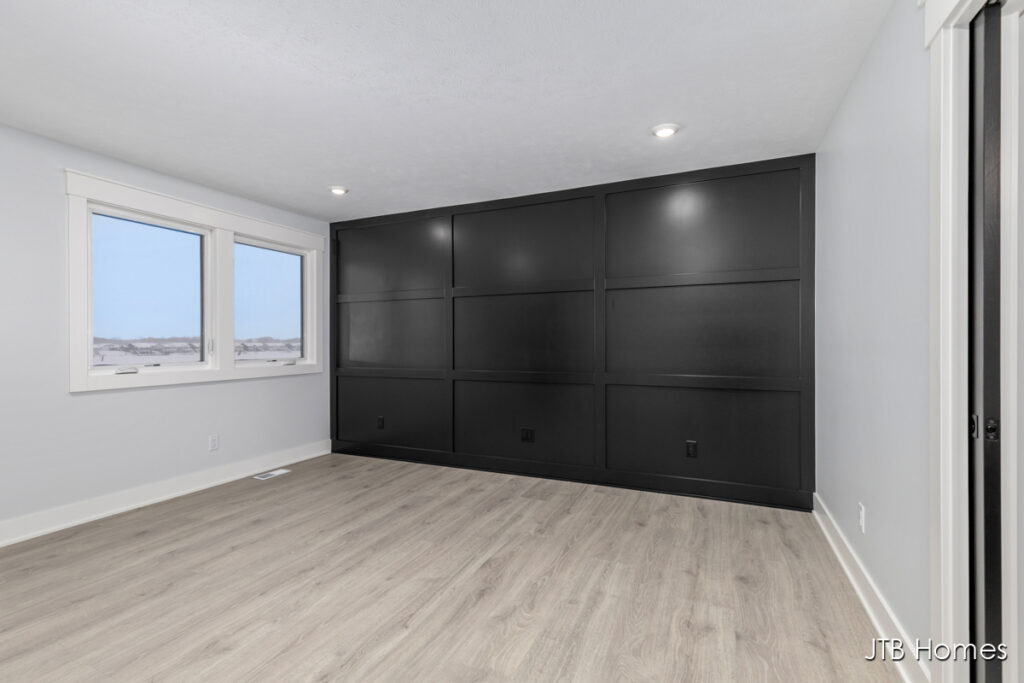 60 PW_Chestnut_Bedroom3_2.26