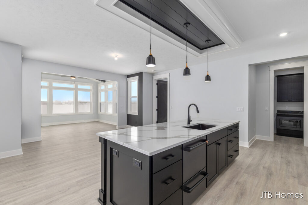 60 PW_Chestnut_Kitchen5_2.26