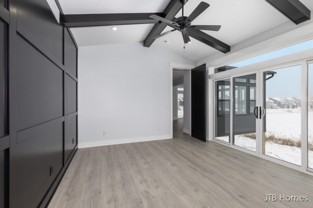 60 PW_Chestnut_Primary Bedroom_2.26